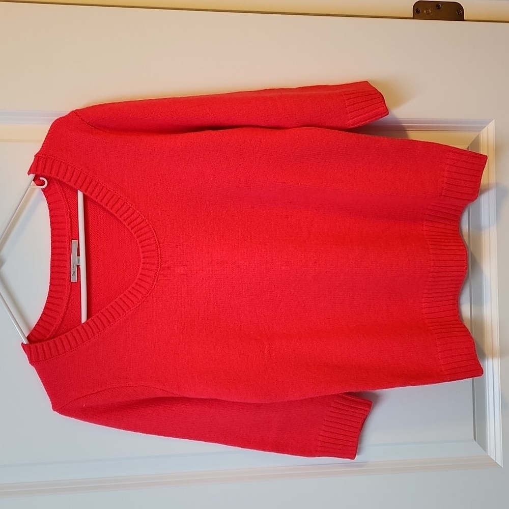 Gap 3/4 Sleeve bright pink sweater